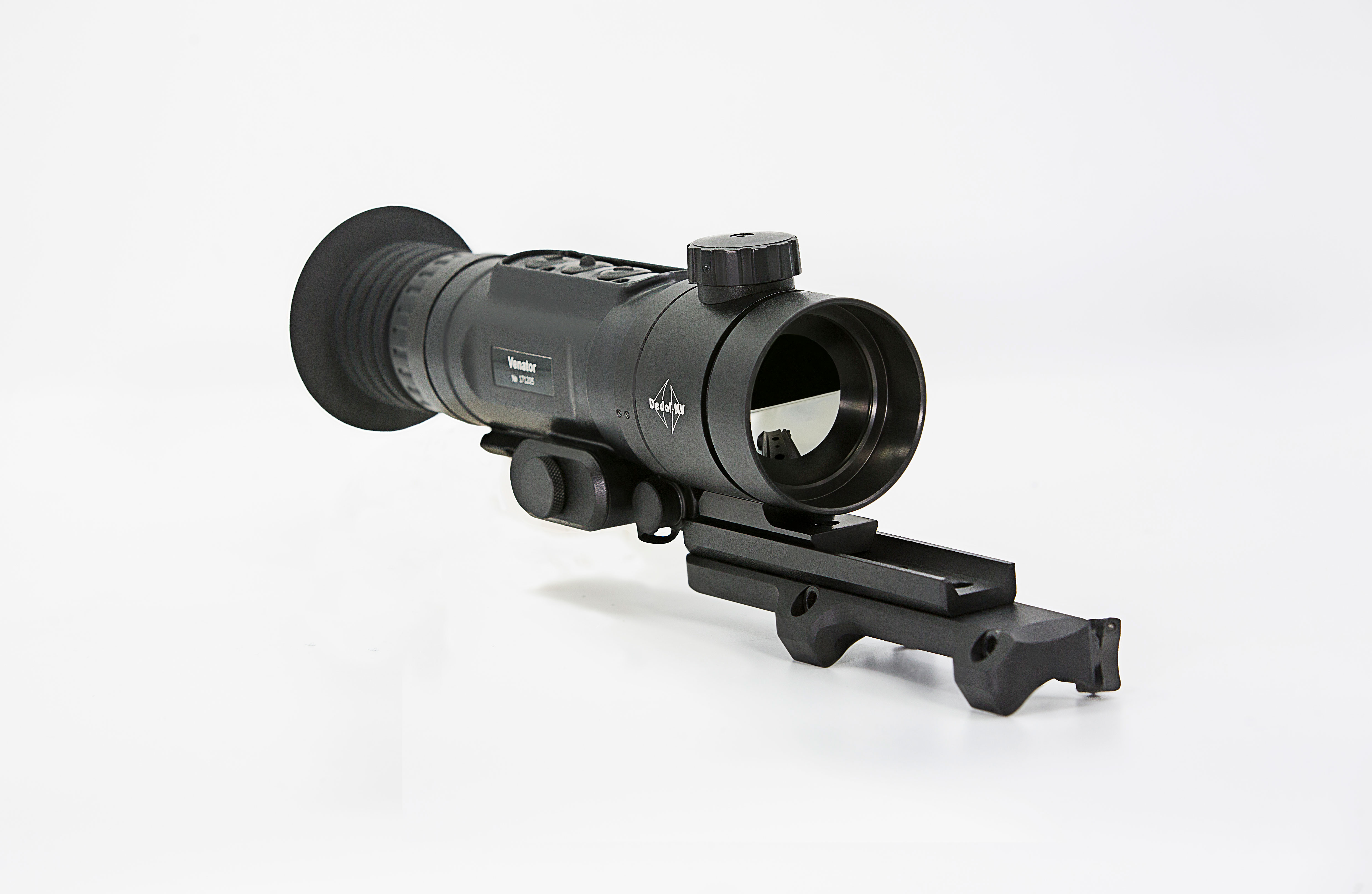 Прицел тепловизионный "Venator"